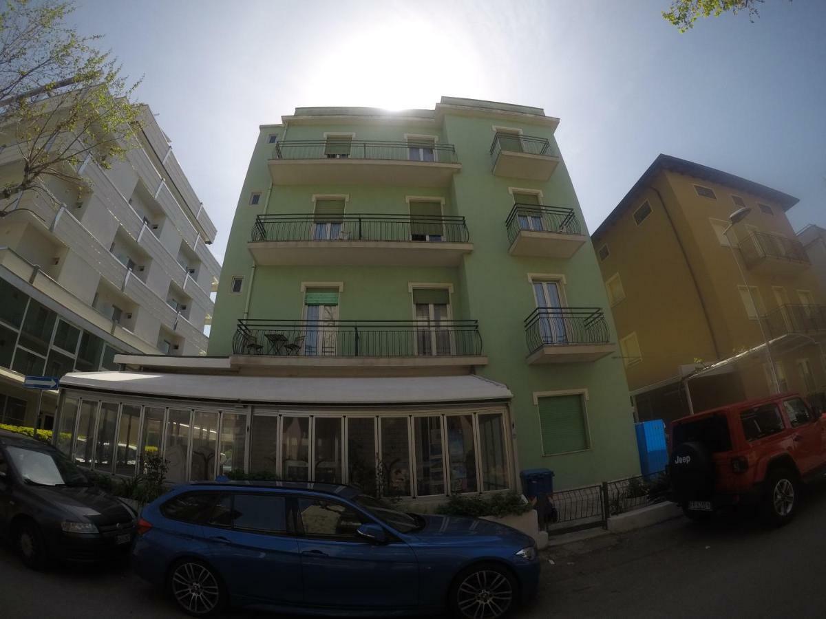 Alevon Hotel Rímini Exterior foto